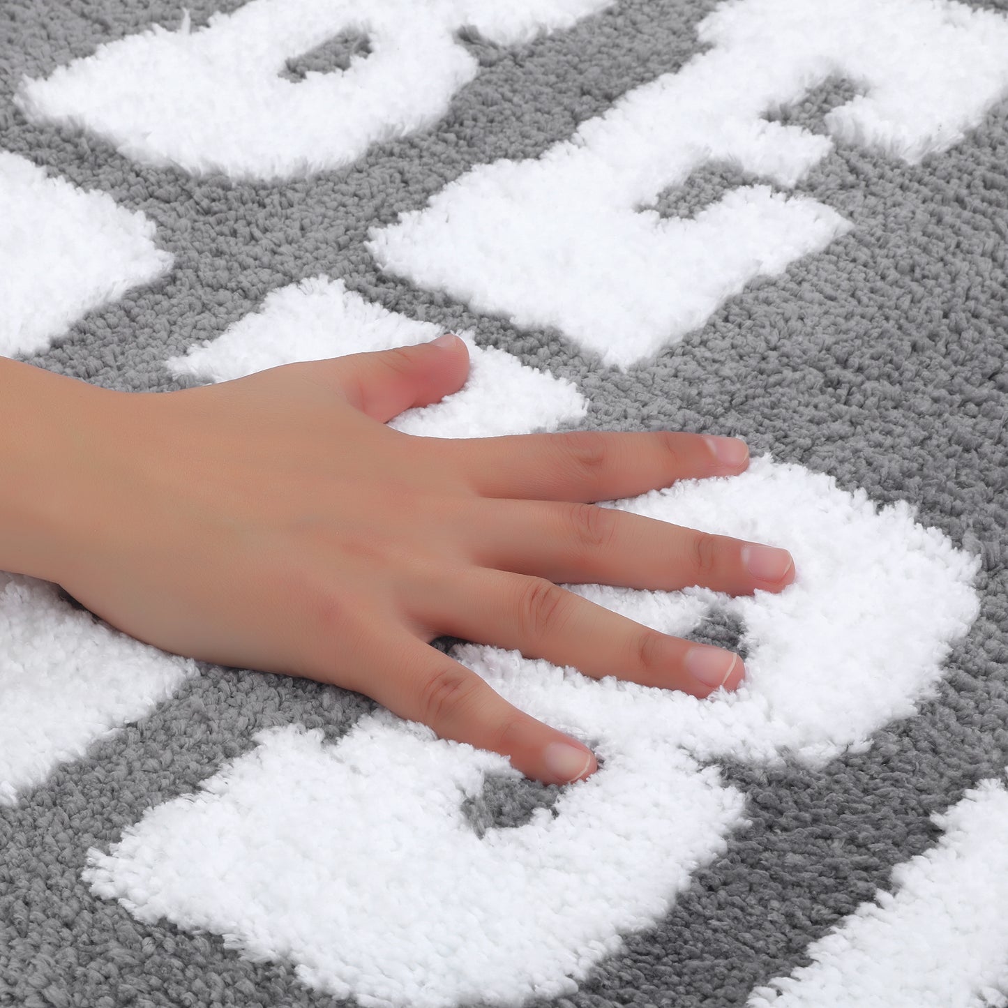 Cute Letter Pattern Bathroom Rugs, Soft and Absorbent Bath Floor Mat, Non-Slip Shaggy Bath Mats