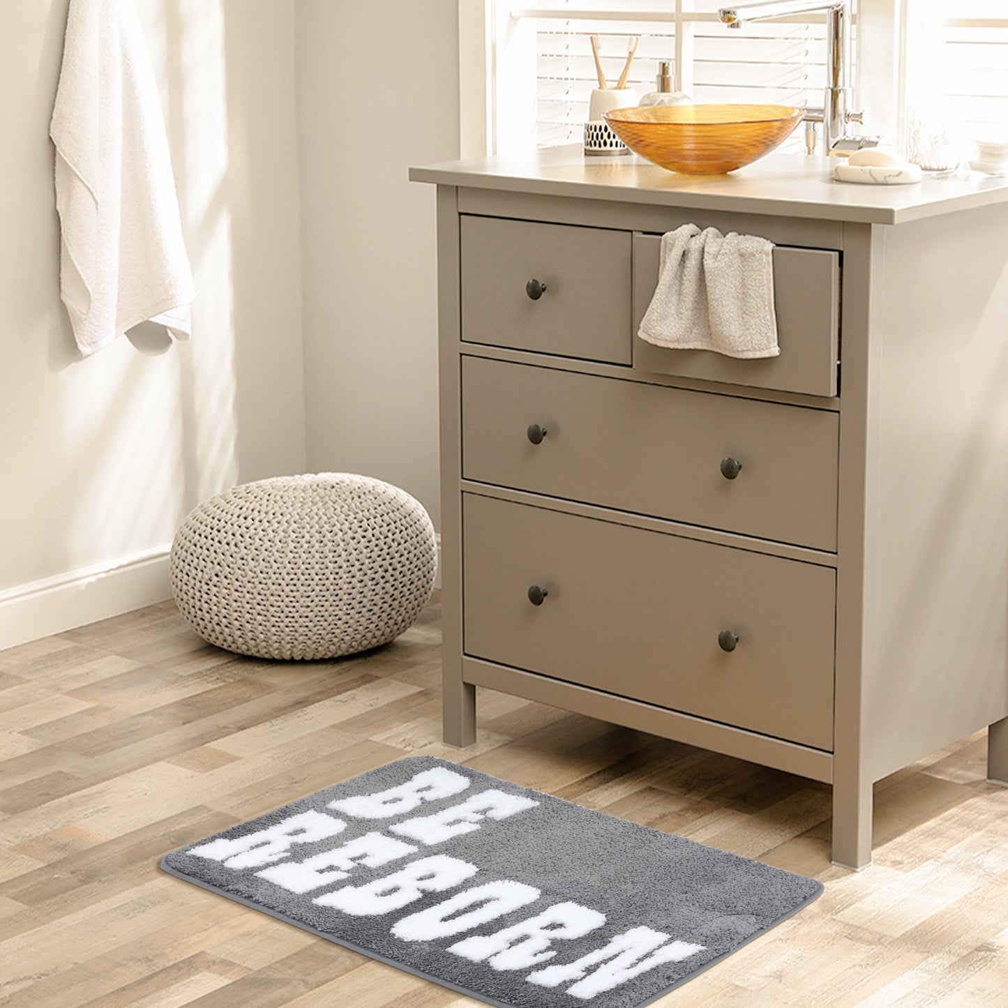Cute Letter Pattern Bathroom Rugs, Soft and Absorbent Bath Floor Mat, Non-Slip Shaggy Bath Mats