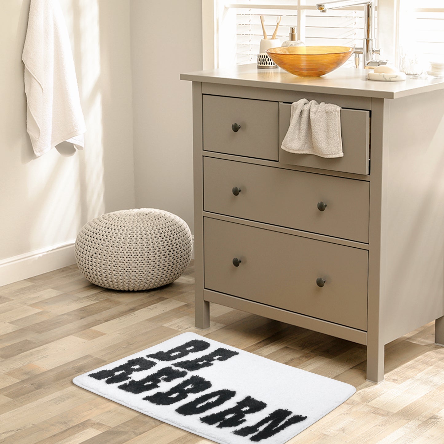 Cute Letter Pattern Bathroom Rugs, Soft and Absorbent Bath Floor Mat, Non-Slip Shaggy Bath Mats