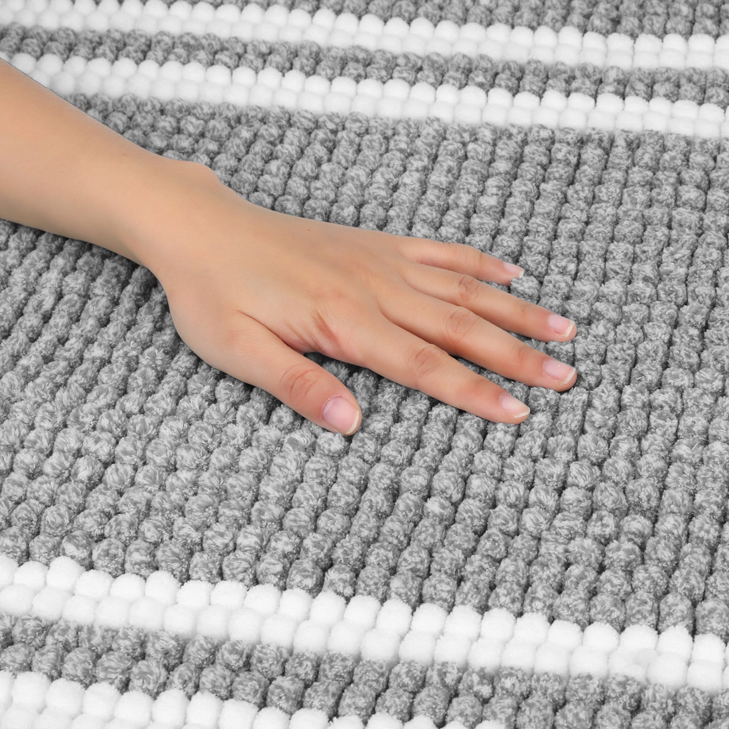 Striped Bathroom Rugs, Soft and Absorbent Fluffy Chenille Bath Rug, Non Slip Bath Mats