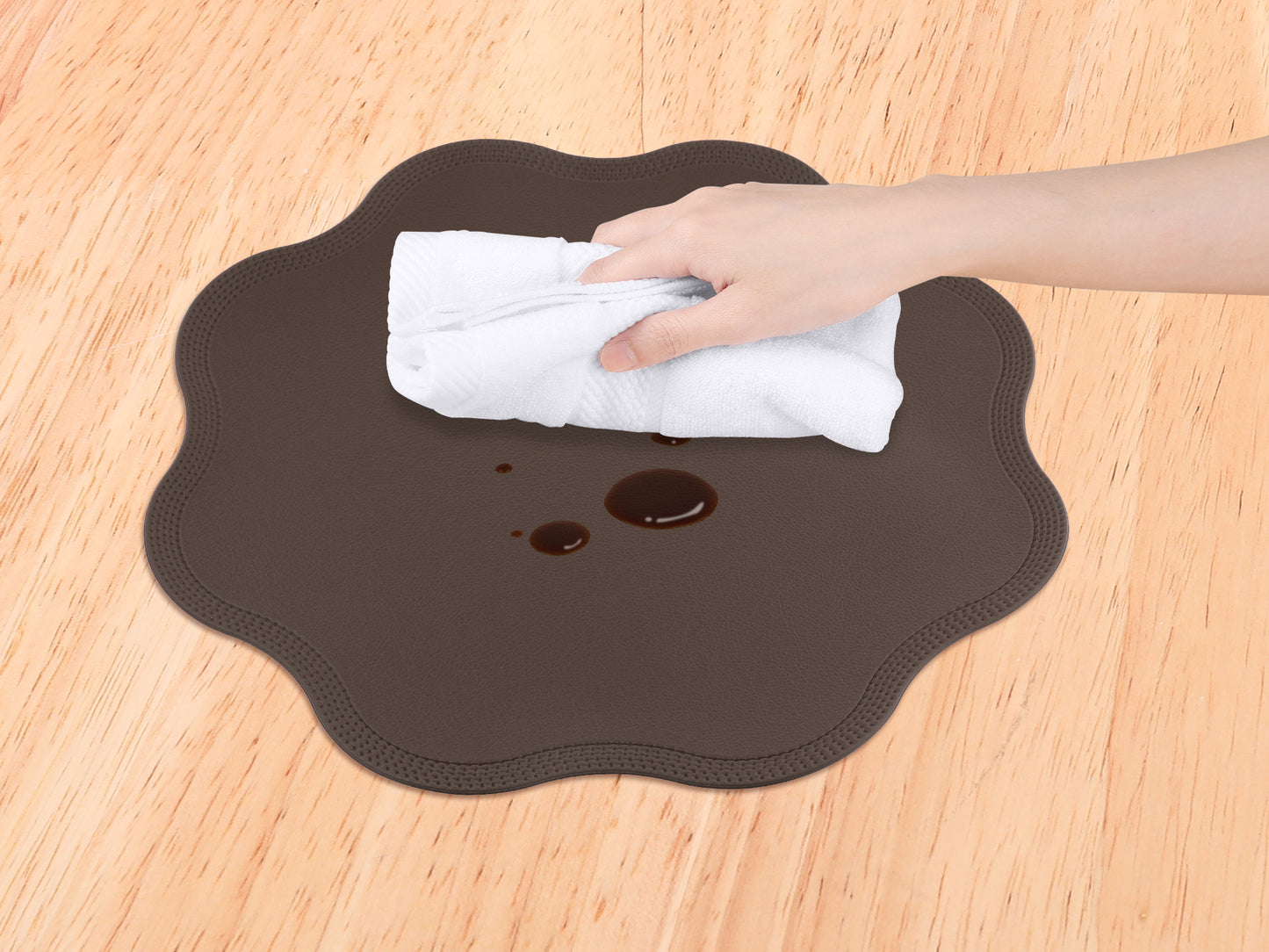 Placemats Set of 6 Faux Leather for Kitchen Dining Table Decor, Washable Wipeable 15*15in