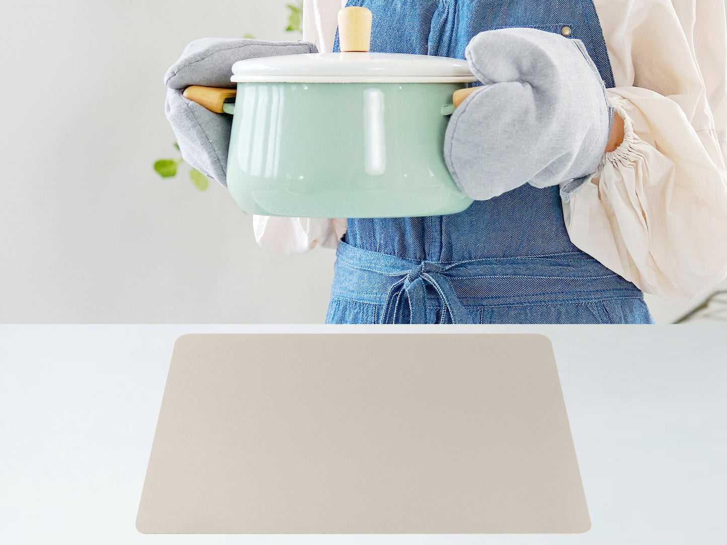 Placemats Set of 6 Faux Leather for Kitchen Dining Table Decor Washable Heat Resistant 17*12in