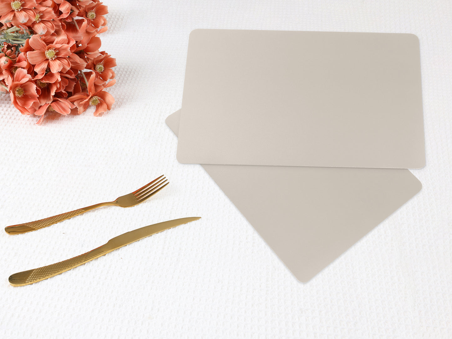Placemats Set of 6 Faux Leather for Kitchen Dining Table Decor Washable Heat Resistant 17*12in