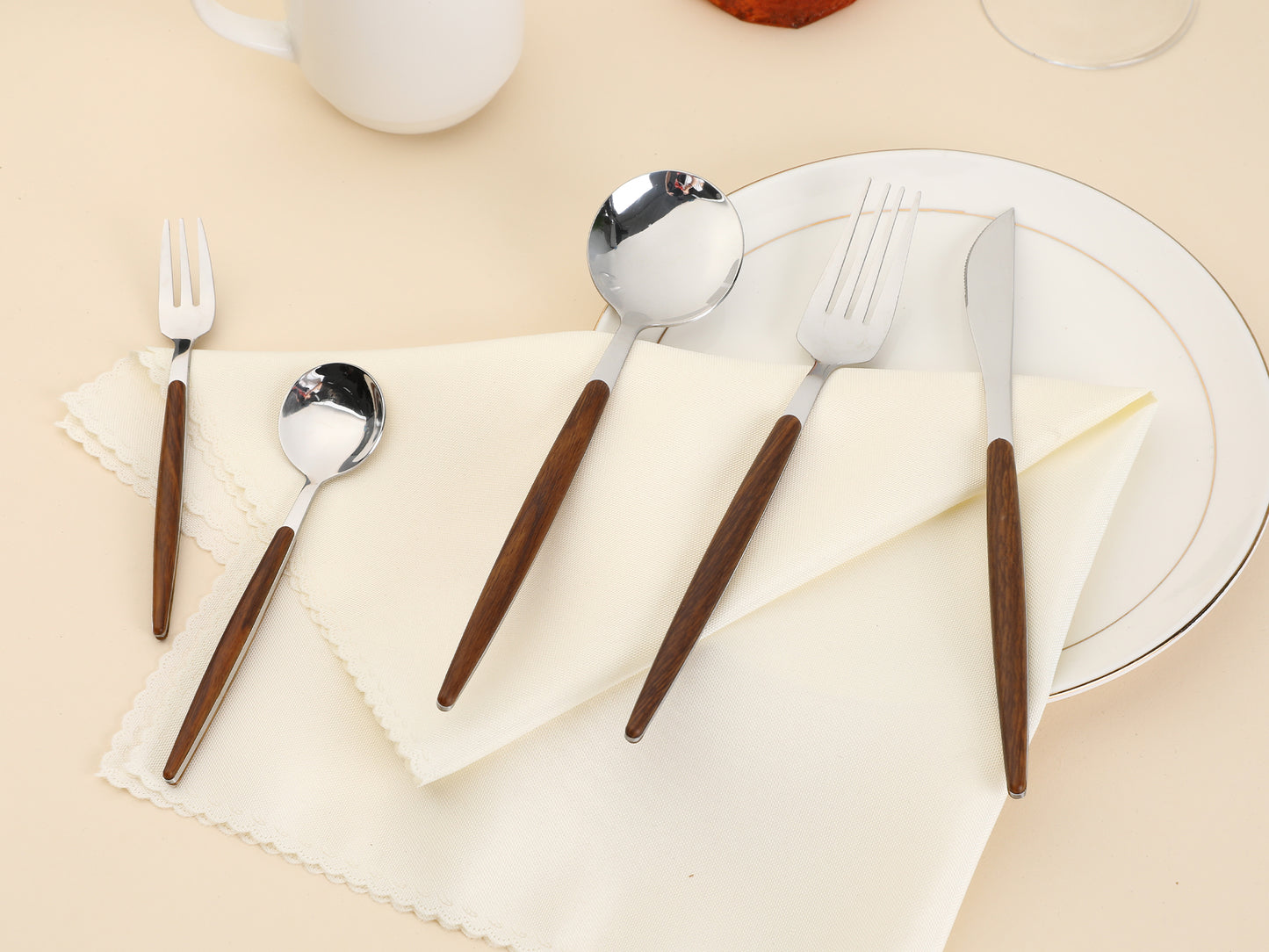 5 Pieces Silverware Set, Stainless Steel Flatware with Knife, Spoons, and Forks Set