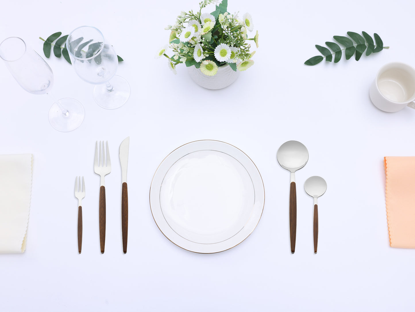 5 Pieces Silverware Set, Stainless Steel Flatware with Knife, Spoons, and Forks Set