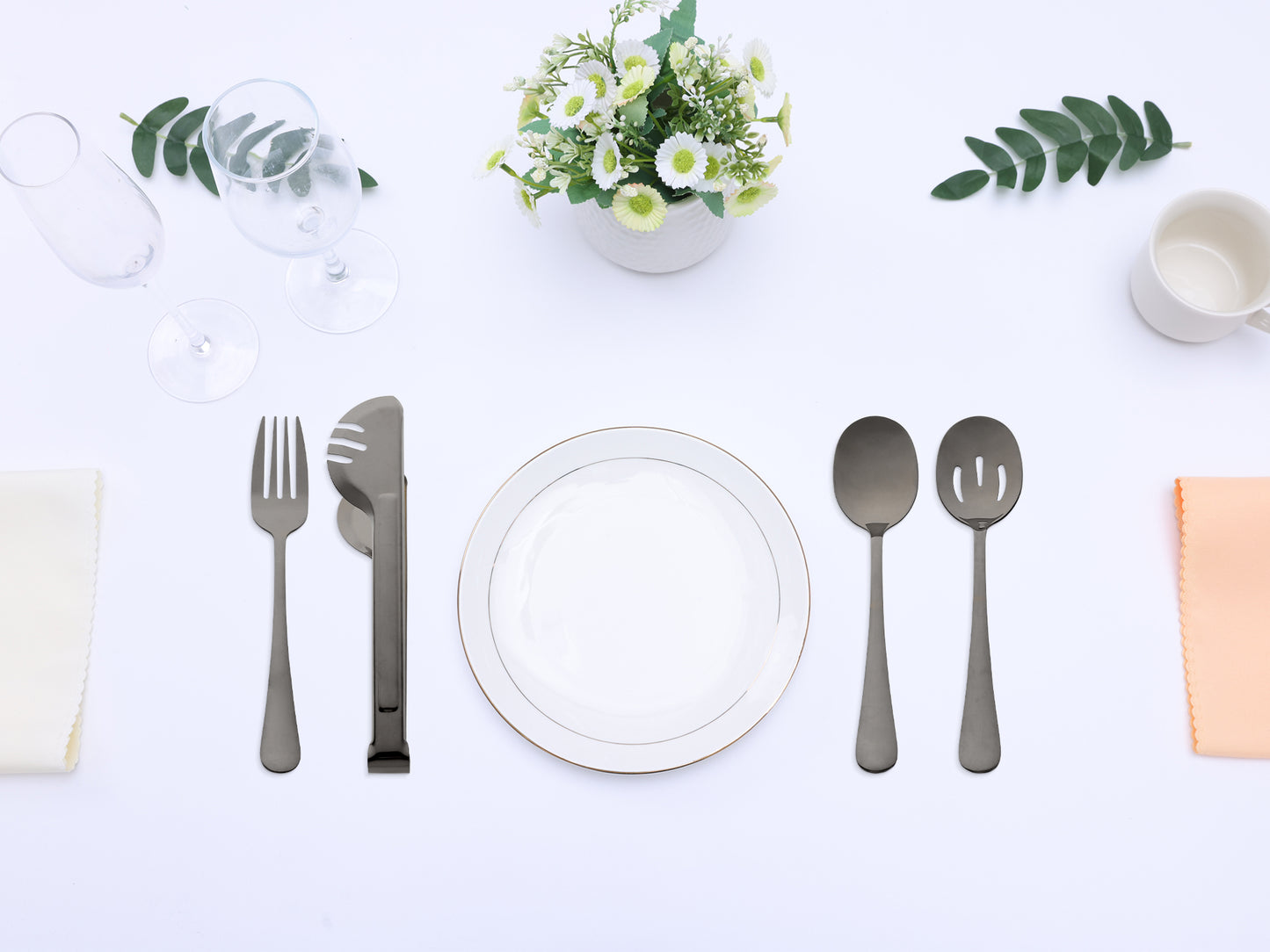 8 Pieces Silverware Set, Stainless Steel Flatware with Spoons and Fork Set