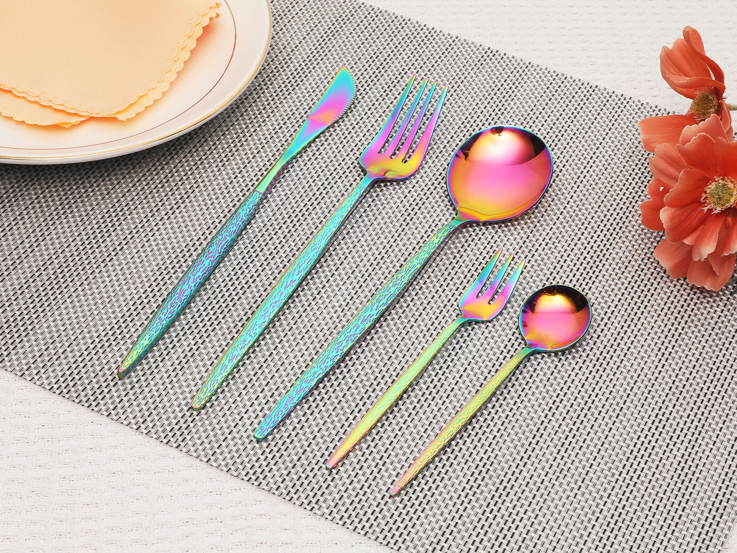 20 Pieces Silverware Set, Stainless Steel Flatware with Knife, Spoons and Forks Set
