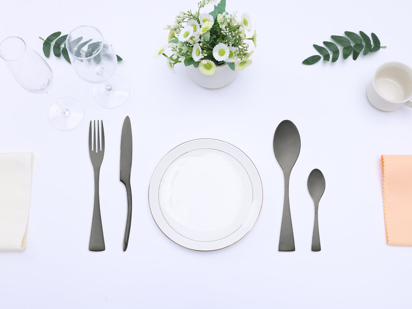 4 Pieces Silverware Set, Stainless Steel Flatware with Knife Cutlery Set