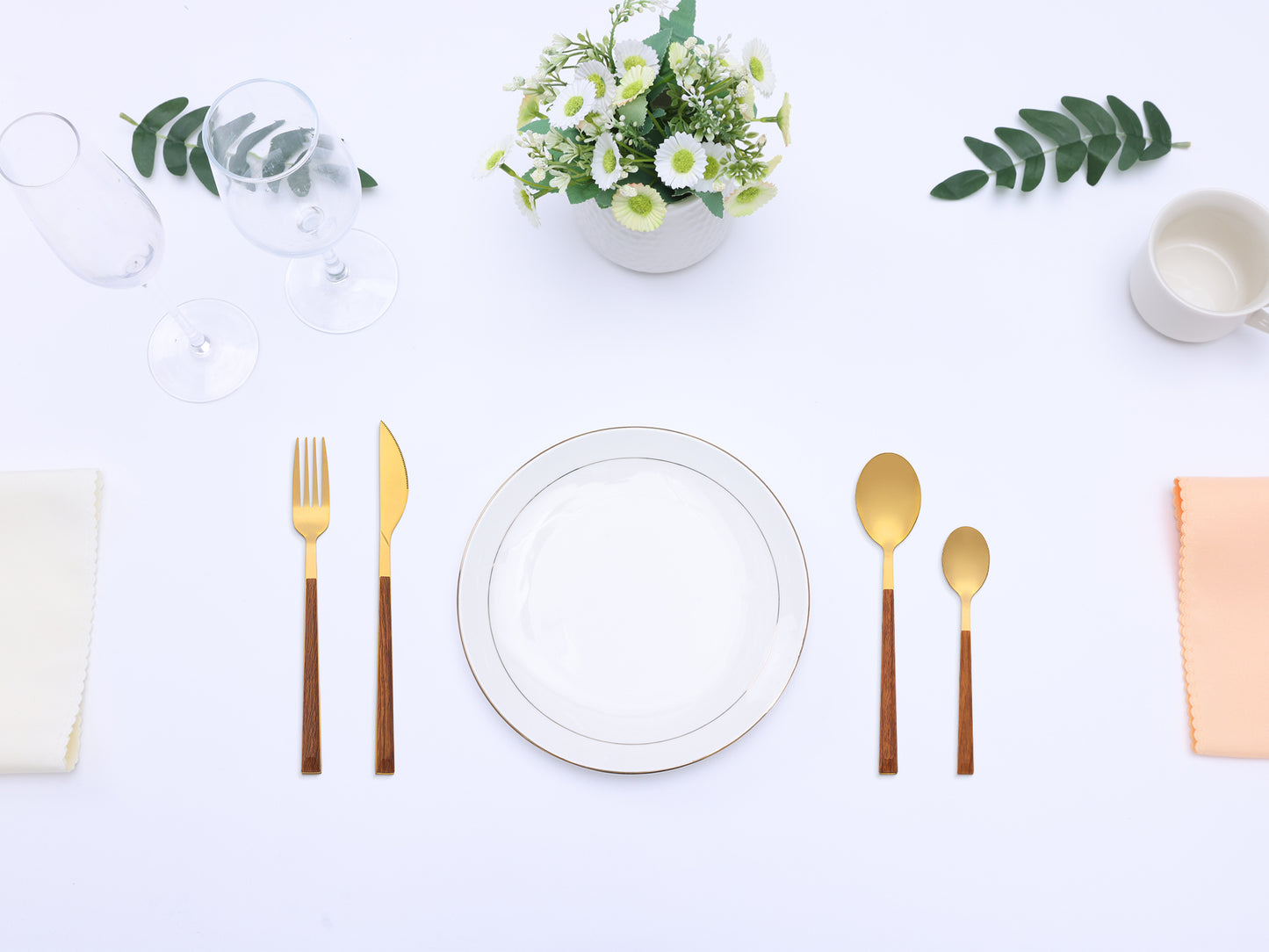 16 Pieces Silverware Set, Stainless Steel Flatware with Knife, Spoons and Forks