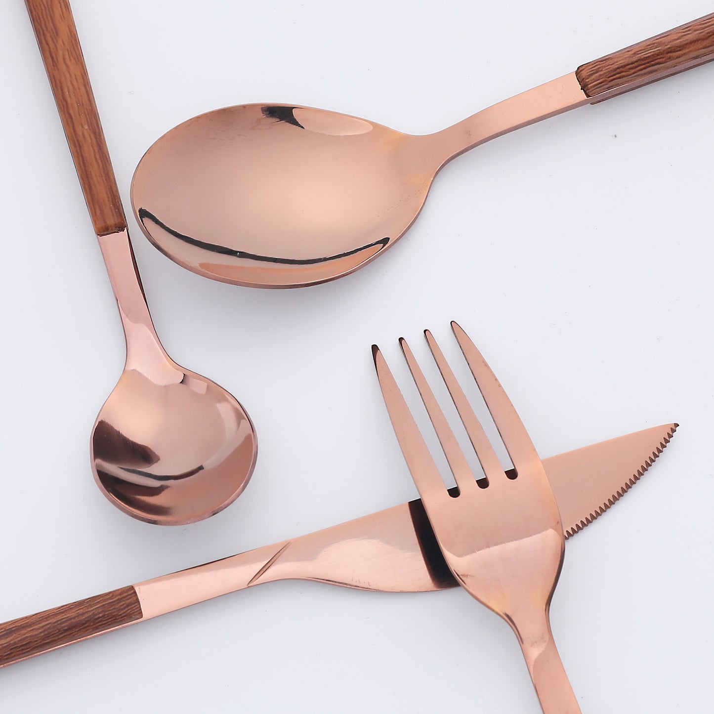 16 Pieces Silverware Set, Stainless Steel Flatware with Knife, Spoons and Forks