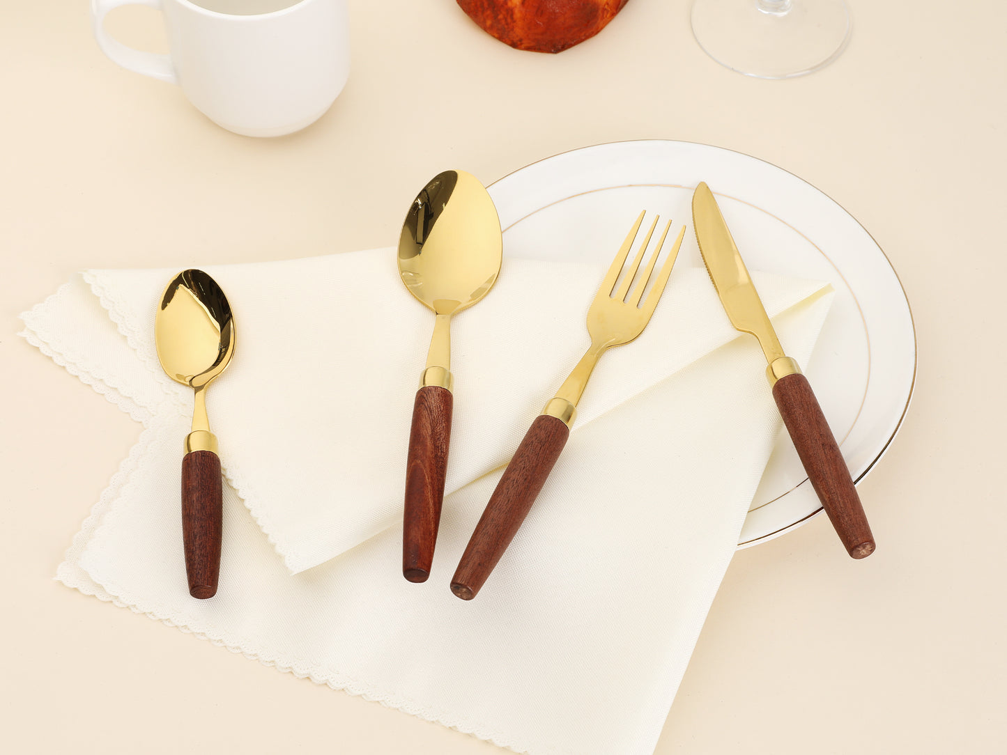 4 Pieces Flatware Set, Stainless Steel Silverware with Knife, Mirror Polished Cutlery Set