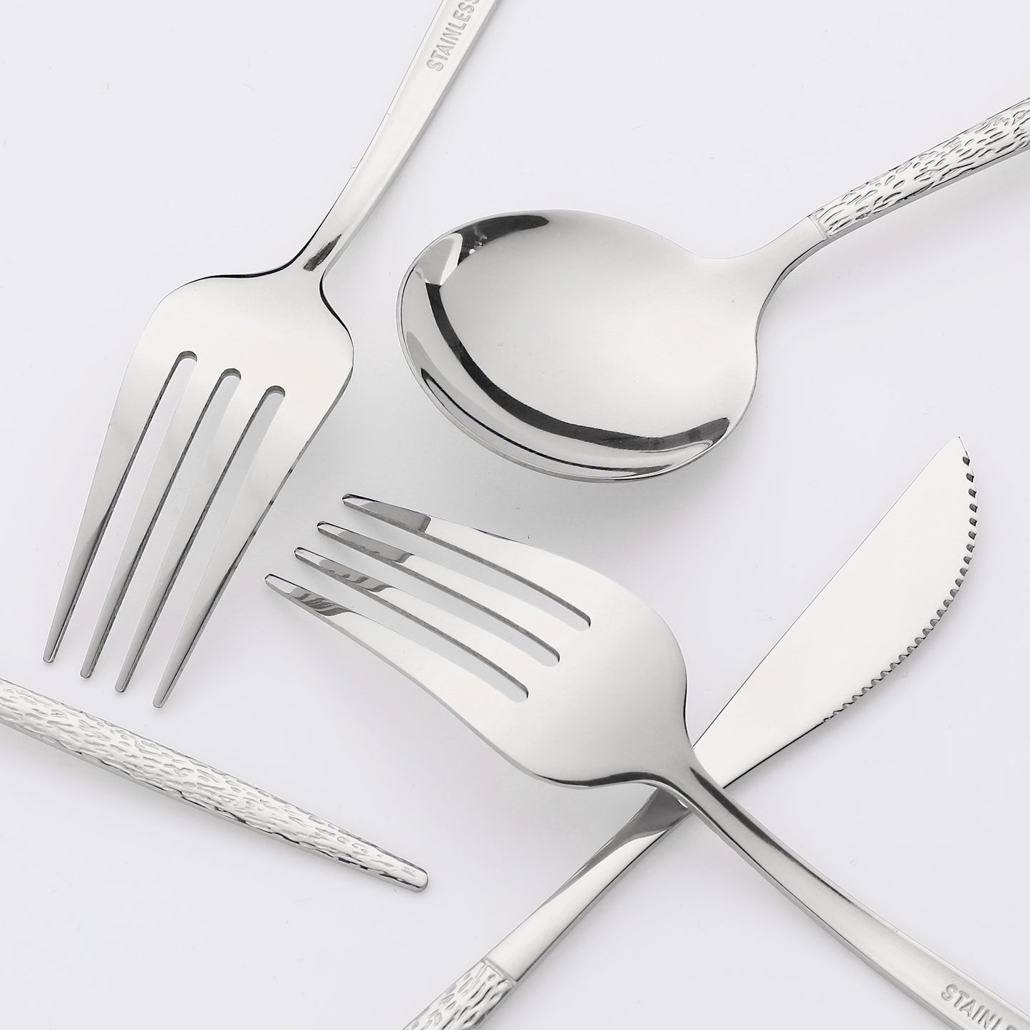24 Pieces Silverware Set, Stainless Steel Flatware with Knife, Spoons and Fork