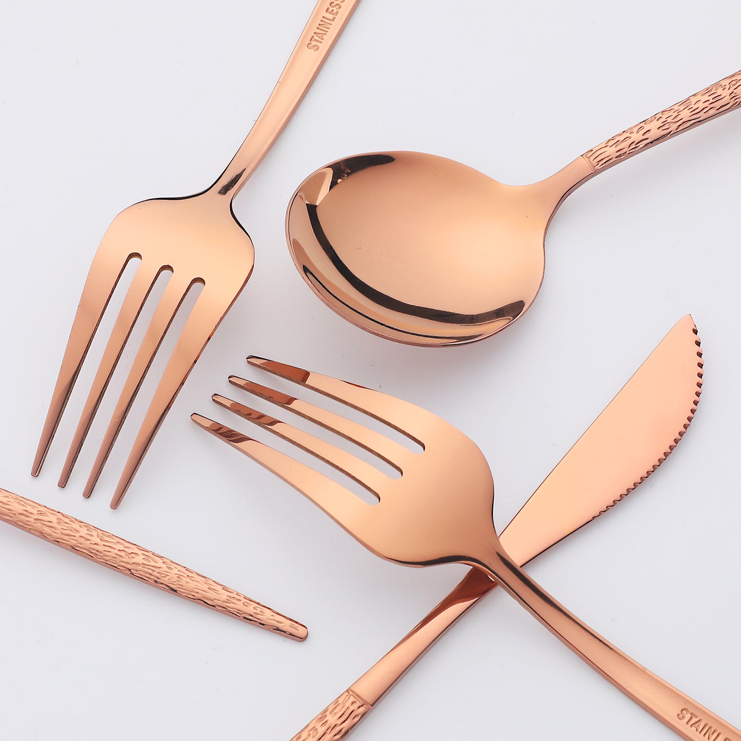 24 Pieces Silverware Set, Stainless Steel Flatware with Knife, Spoons and Fork