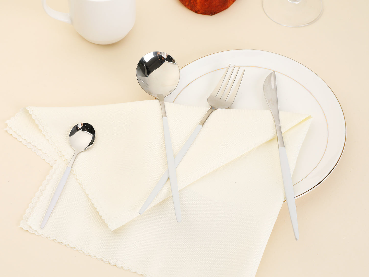 4 Pieces Silverware Set, Stainless Steel Flatware with Spoons and Forks Set