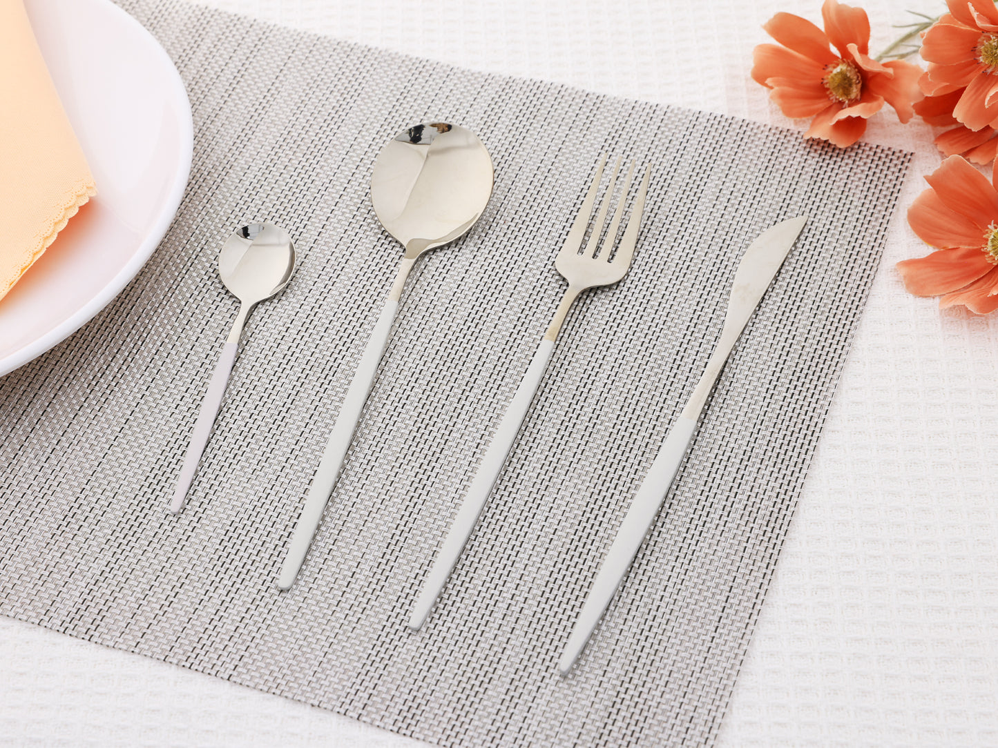 4 Pieces Silverware Set, Stainless Steel Flatware with Spoons and Forks Set