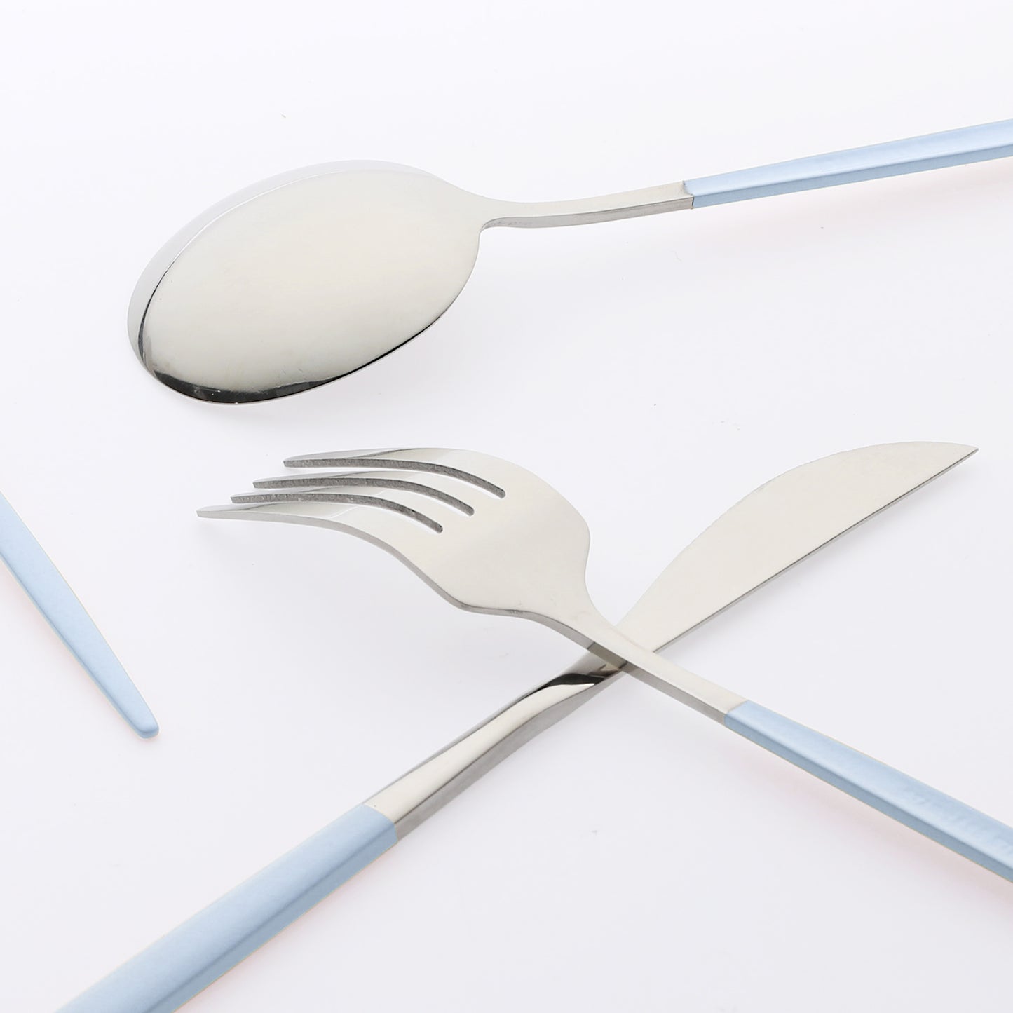 4 Pieces Silverware Set, Stainless Steel Flatware with Spoons and Forks Set
