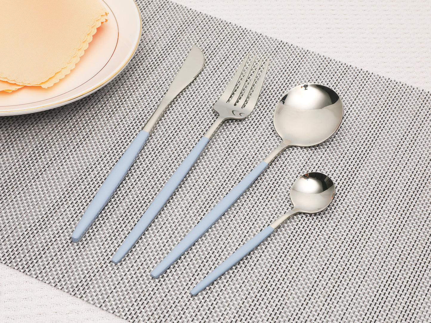 4 Pieces Silverware Set, Stainless Steel Flatware with Spoons and Forks Set