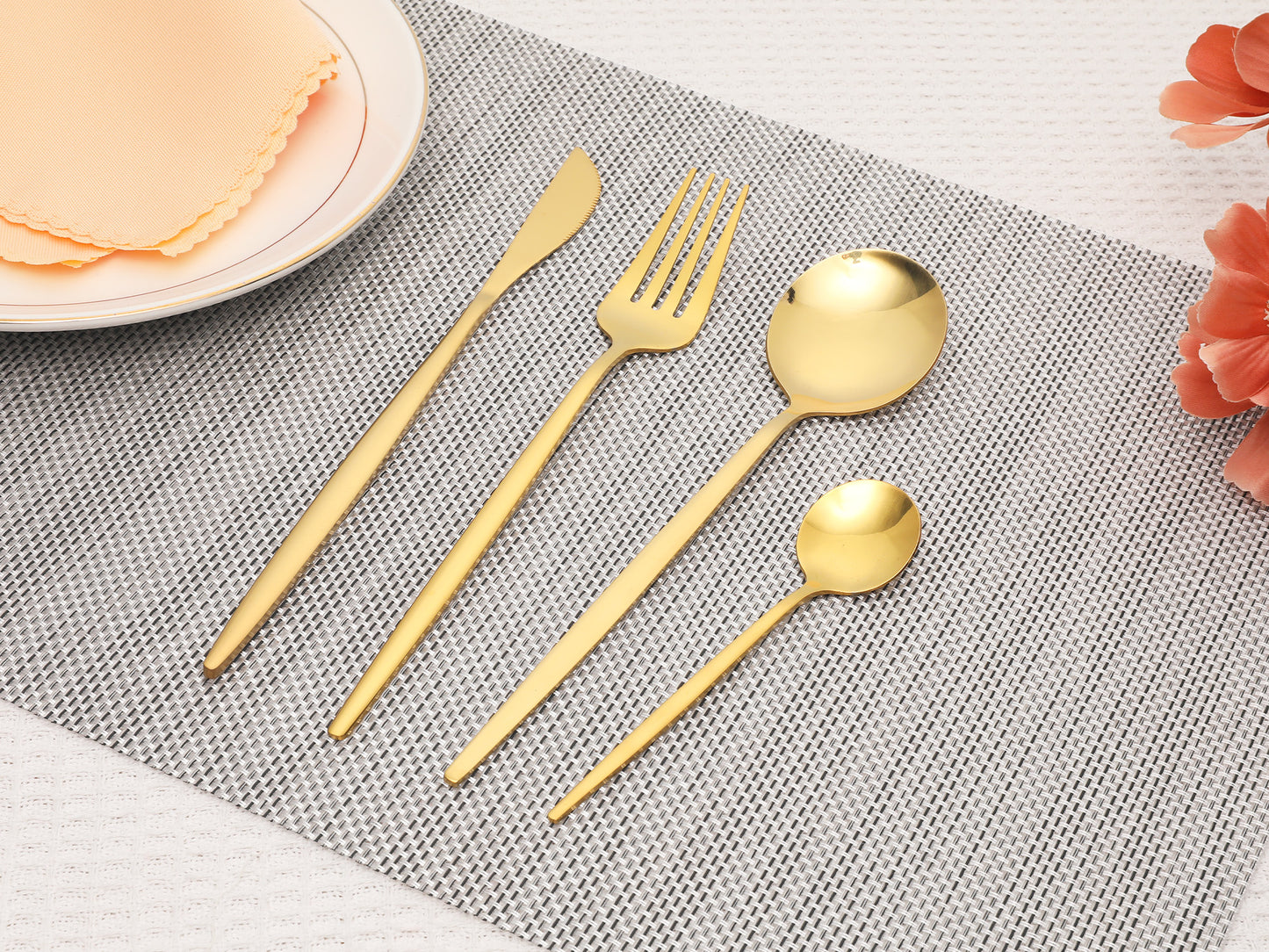 24 Pieces Silverware Set, Stainless Steel Flatware, Mirror Polished Cutlery Set