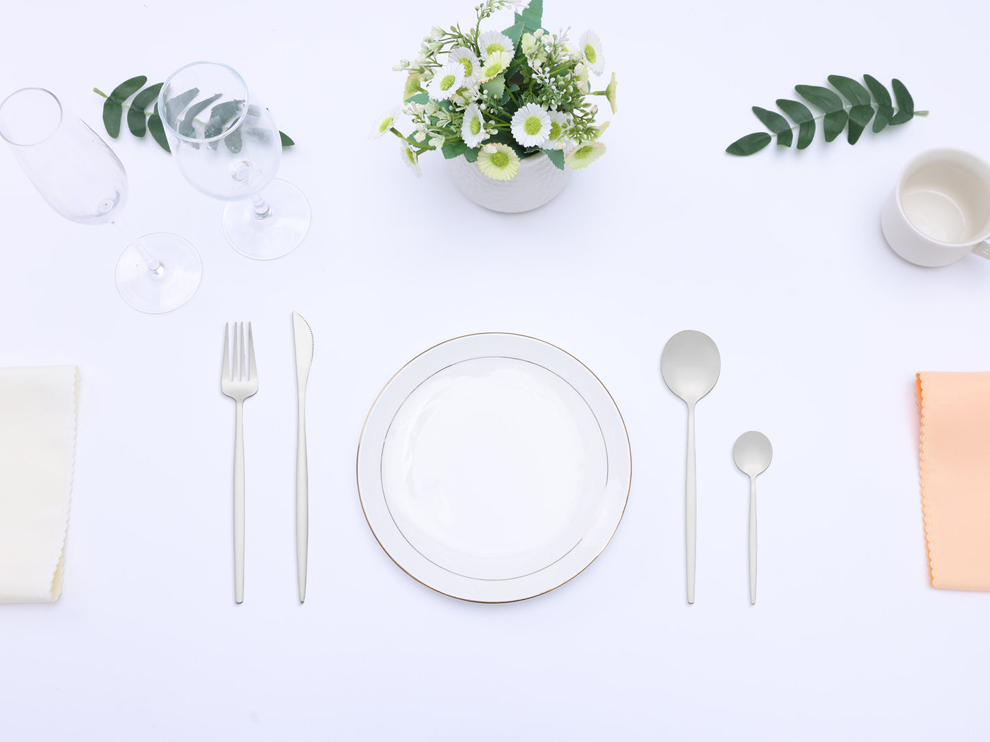 16 Pieces Silverware Set, Stainless Steel Flatware, Mirror Polished Cutlery Set