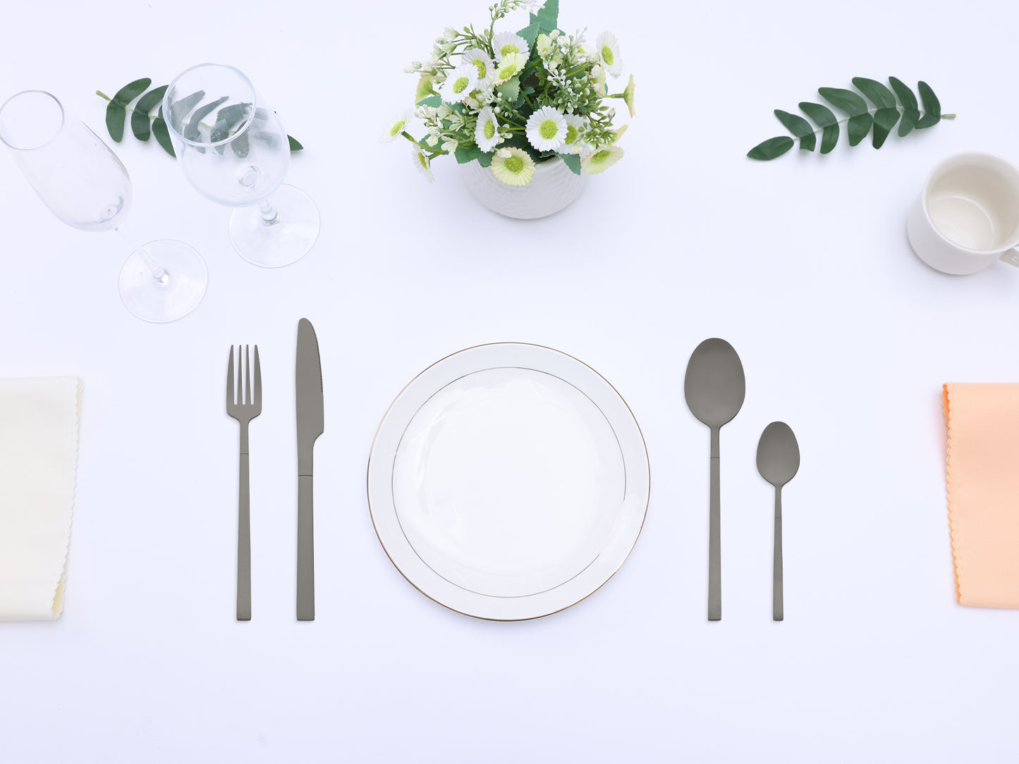 16 Pieces Silverware Set, Stainless Steel Flatware, Mirror Polished Cutlery Set