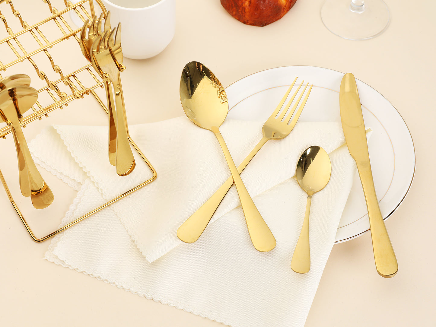 24 Pieces Silverware Set, Stainless Steel Flatware Set with Supporting Shelf
