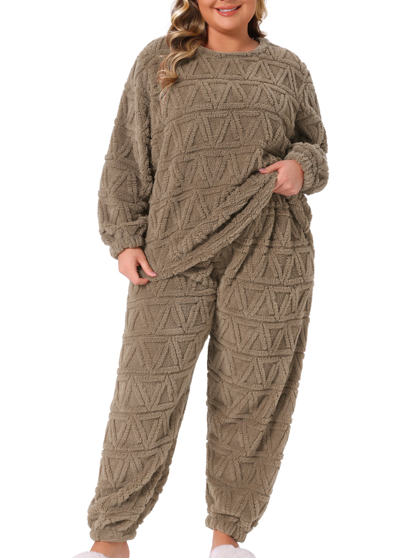 Women Plus Size Fleece Fluffy Pajamas Sets Long Sleeve Pullover and Pants Set Fuzzy Lounge Sleepwear