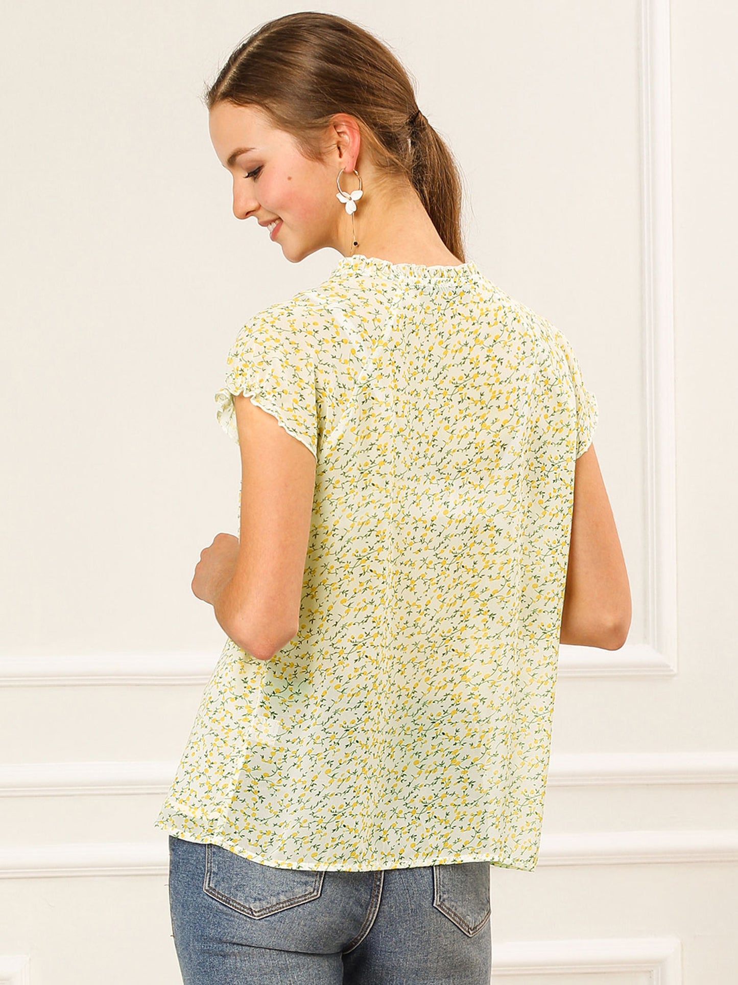 Blusa de gasa con volantes, mangas cortas y cuello en V con estampado floral de verano para mujer
