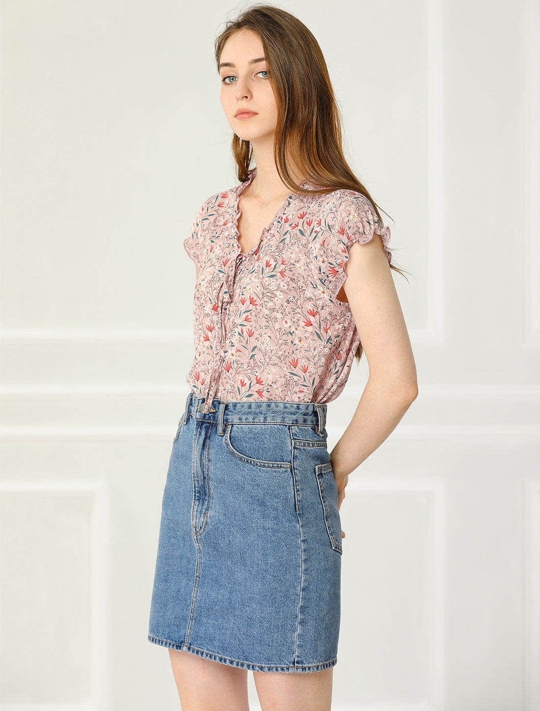 Blusa de gasa con volantes, mangas cortas y cuello en V con estampado floral de verano para mujer