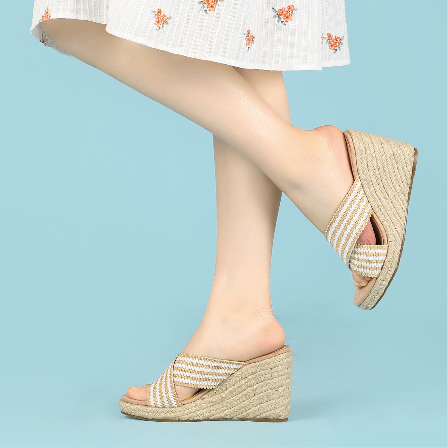 Women's Crisscross Strap Platform Wedge Sandals