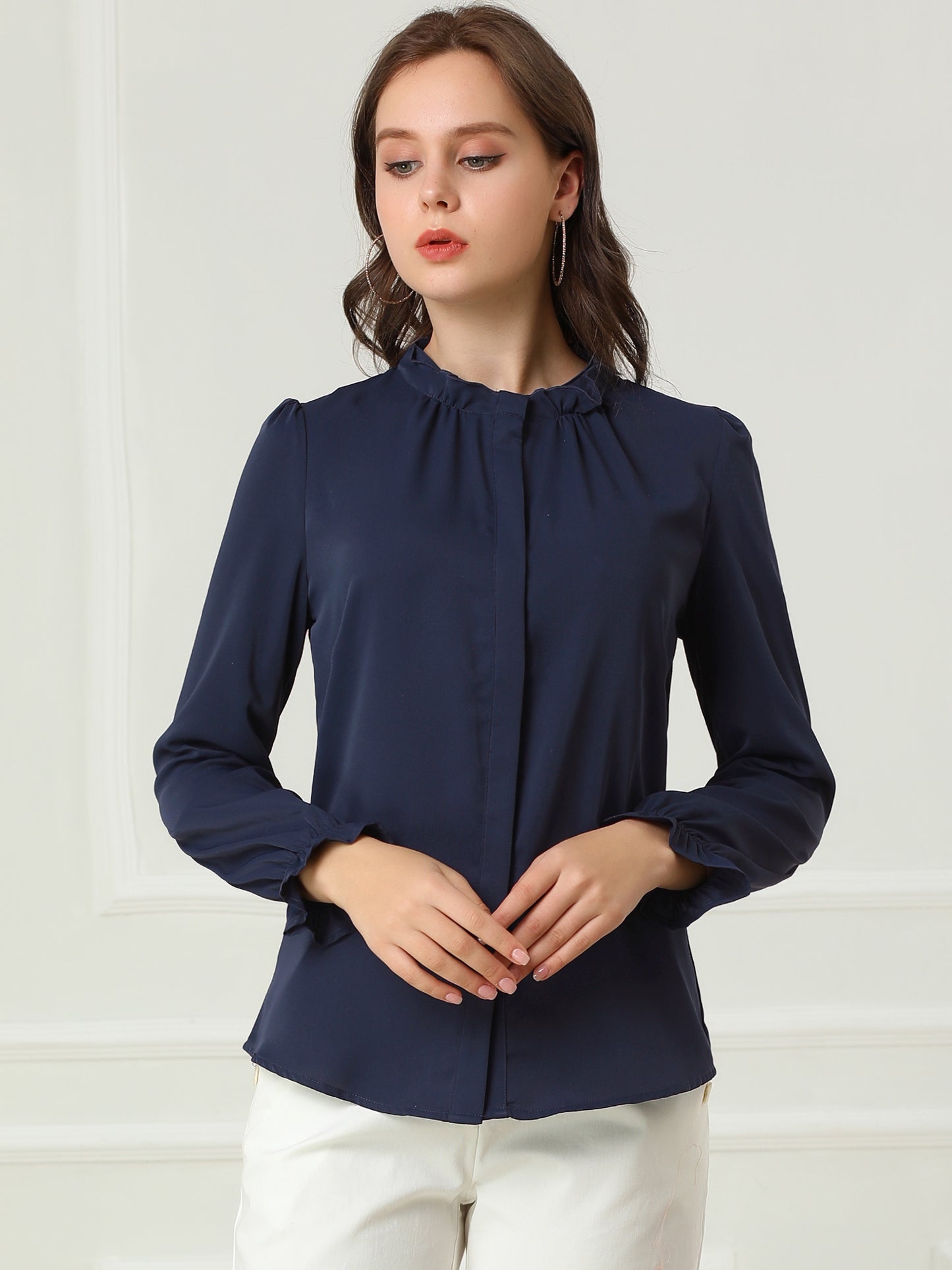 Blusa elegante de gasa con botones y manga larga con cuello con volantes para mujer