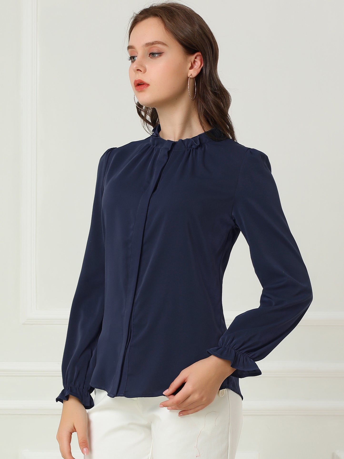 Blusa elegante de gasa con botones y manga larga con cuello con volantes para mujer