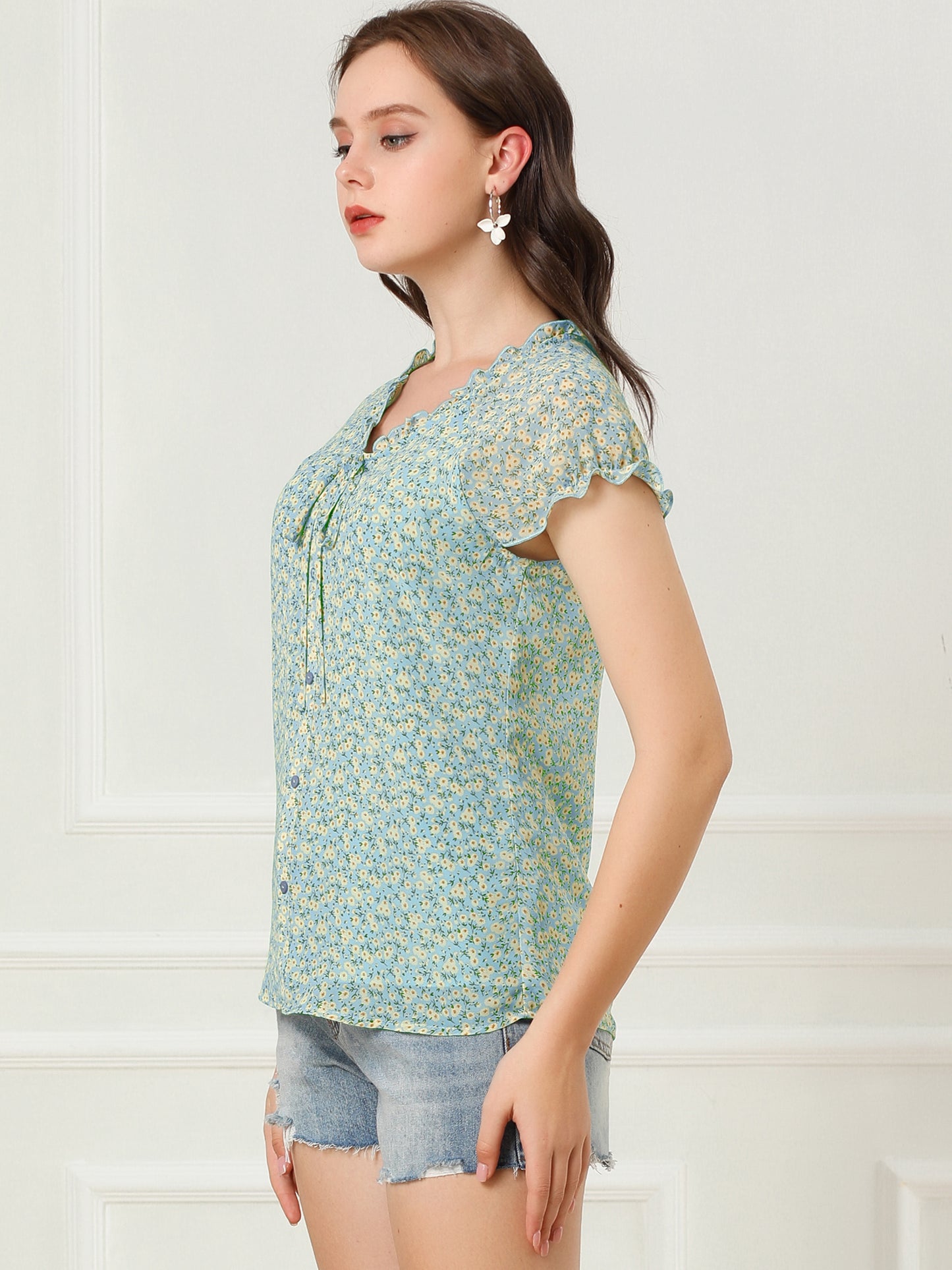 Blusa de gasa con volantes, mangas cortas y cuello en V con estampado floral de verano para mujer