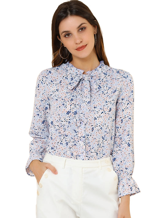 Blusa informal con cuello fruncido y botones con lazo floral para mujer