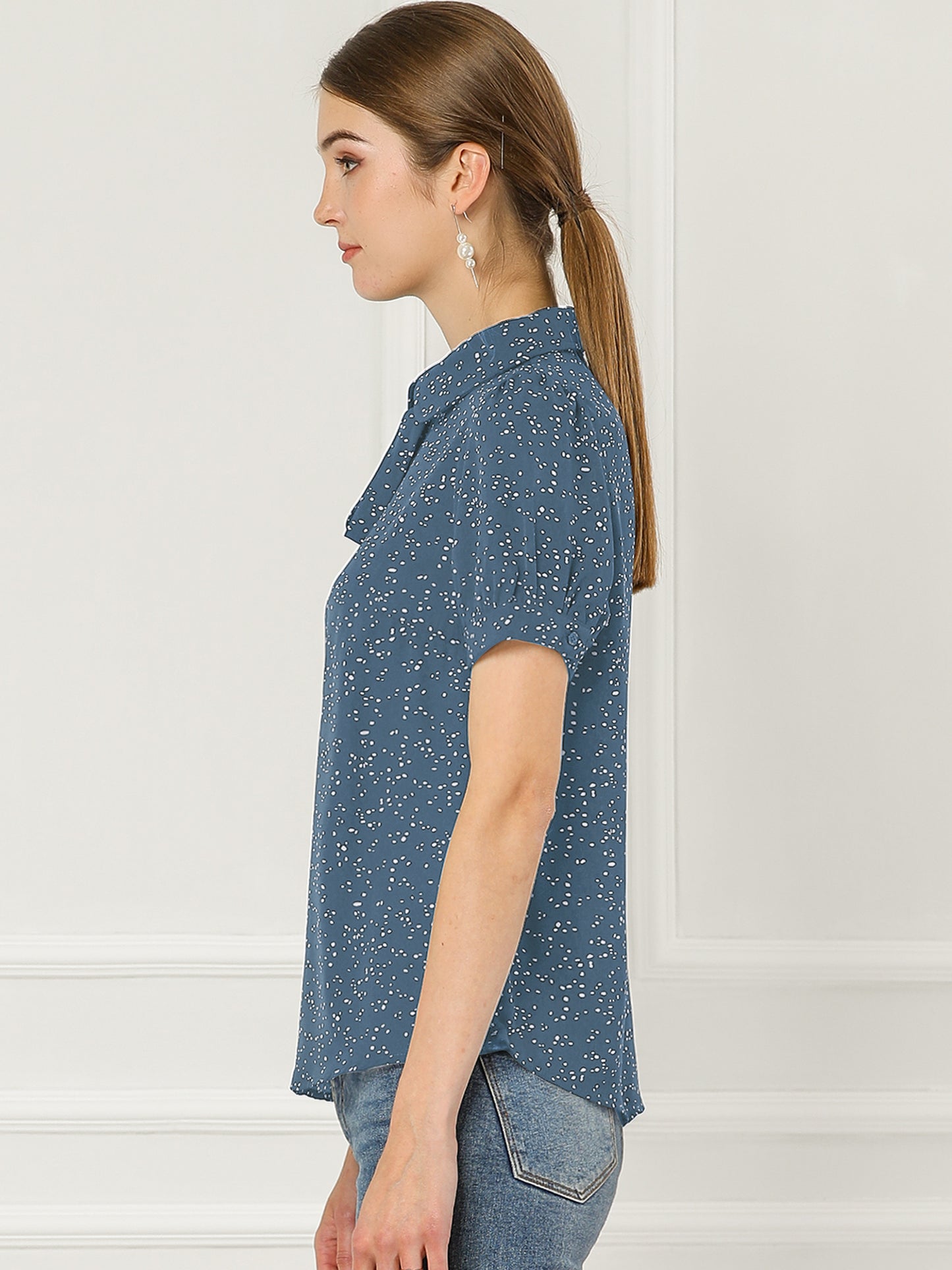 Blusa de gasa con cuello Peter Pan y pajarita estampada retro para mujer