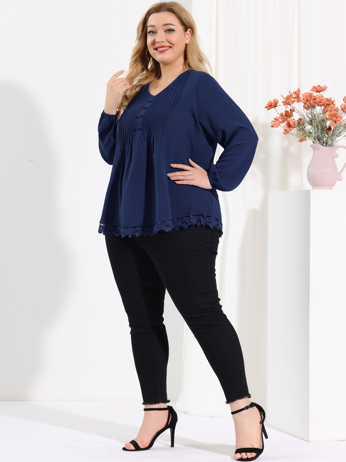 Women's Plus Size Top Casual Long Sleeves Pleated Lace Hollow Chiffon Blouse