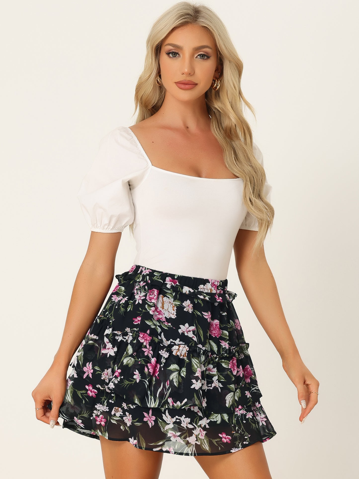 Minifalda skater floral con cintura elástica y dobladillo con volantes en capas para mujer