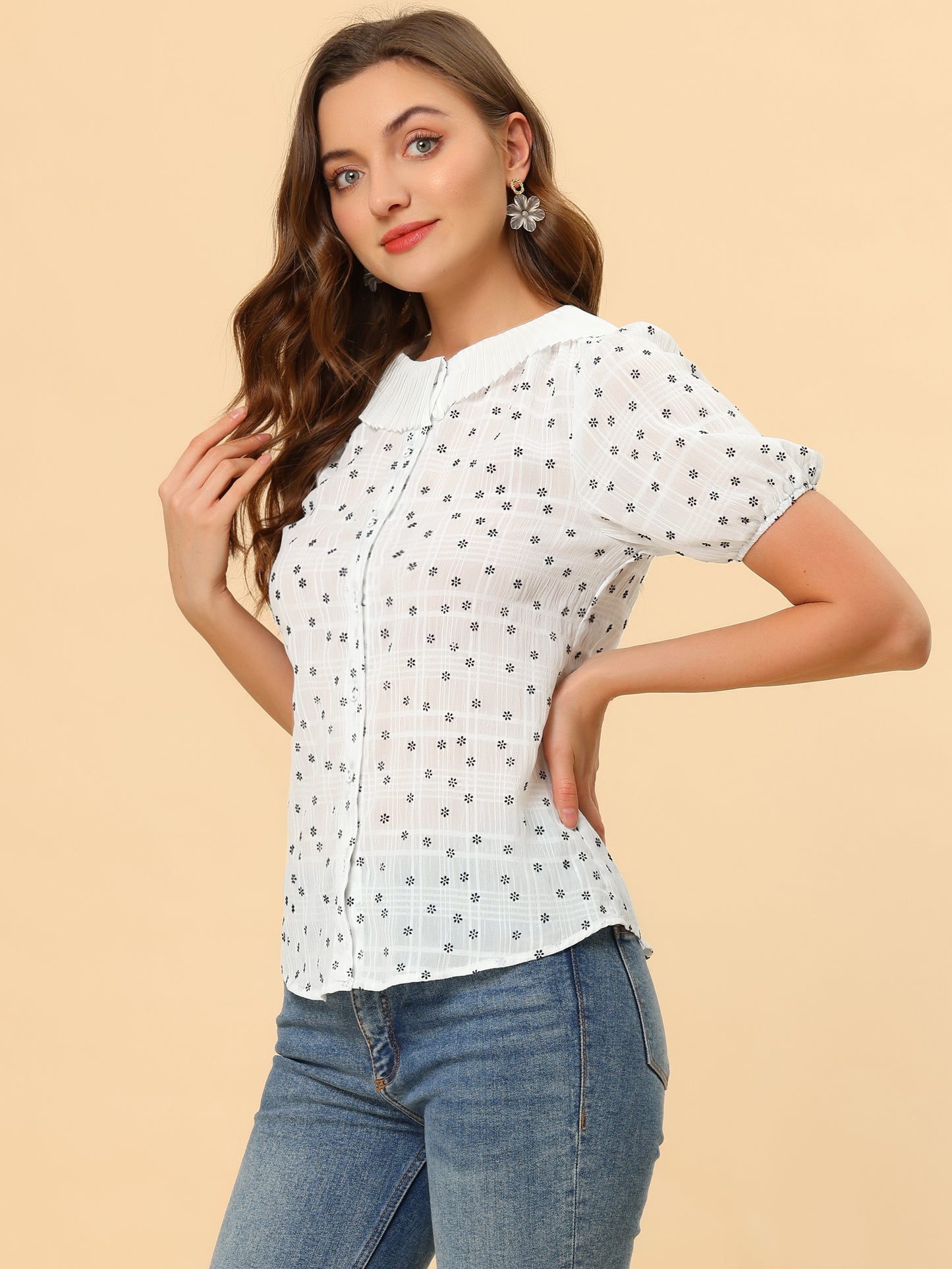 Blusa informal de manga corta con botones y cuello plisado para mujer, estilo diario, con estampado floral