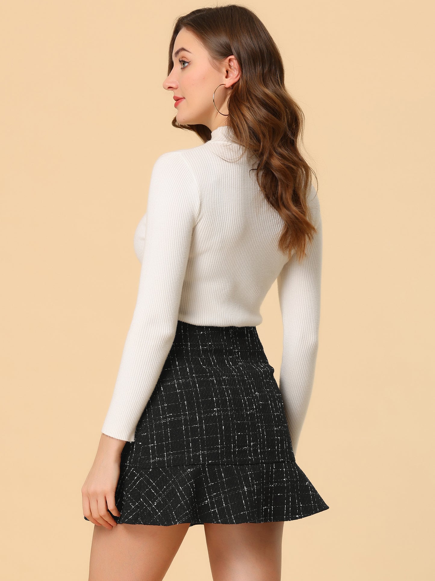 Faldas a cuadros para mujer, minifalda de tweed con botones y dobladillo con volantes