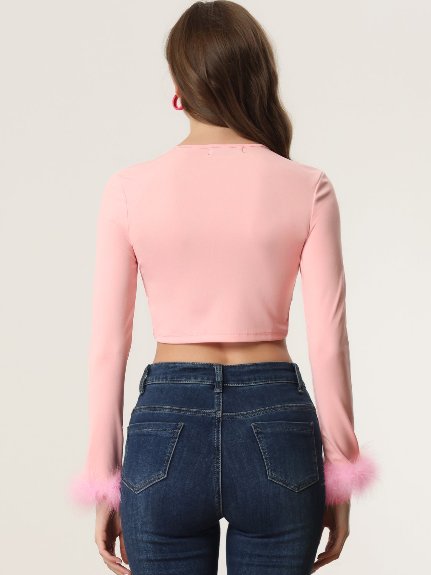 Cárdigan corto elegante de manga larga con cuello en V y puños de plumas sintéticas para mujer