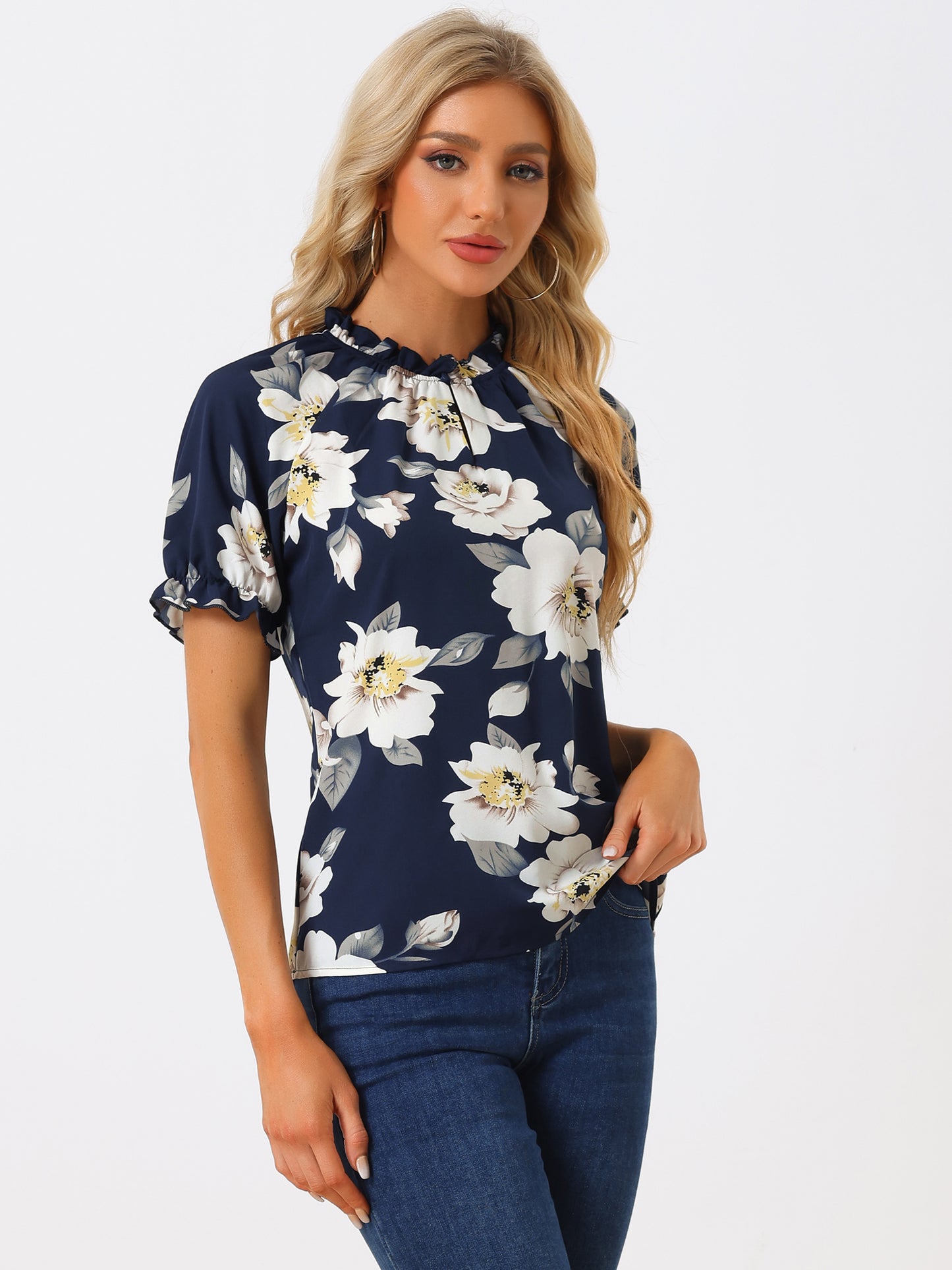 Blusa informal de verano de manga corta con cuello alto y estampado floral con volantes para mujer