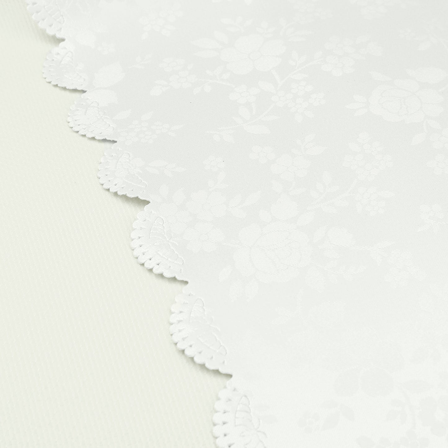 1 Pack Round Waterproof Vinyl Tablecloth, Wrinkle-Resistant Washable Table Cover