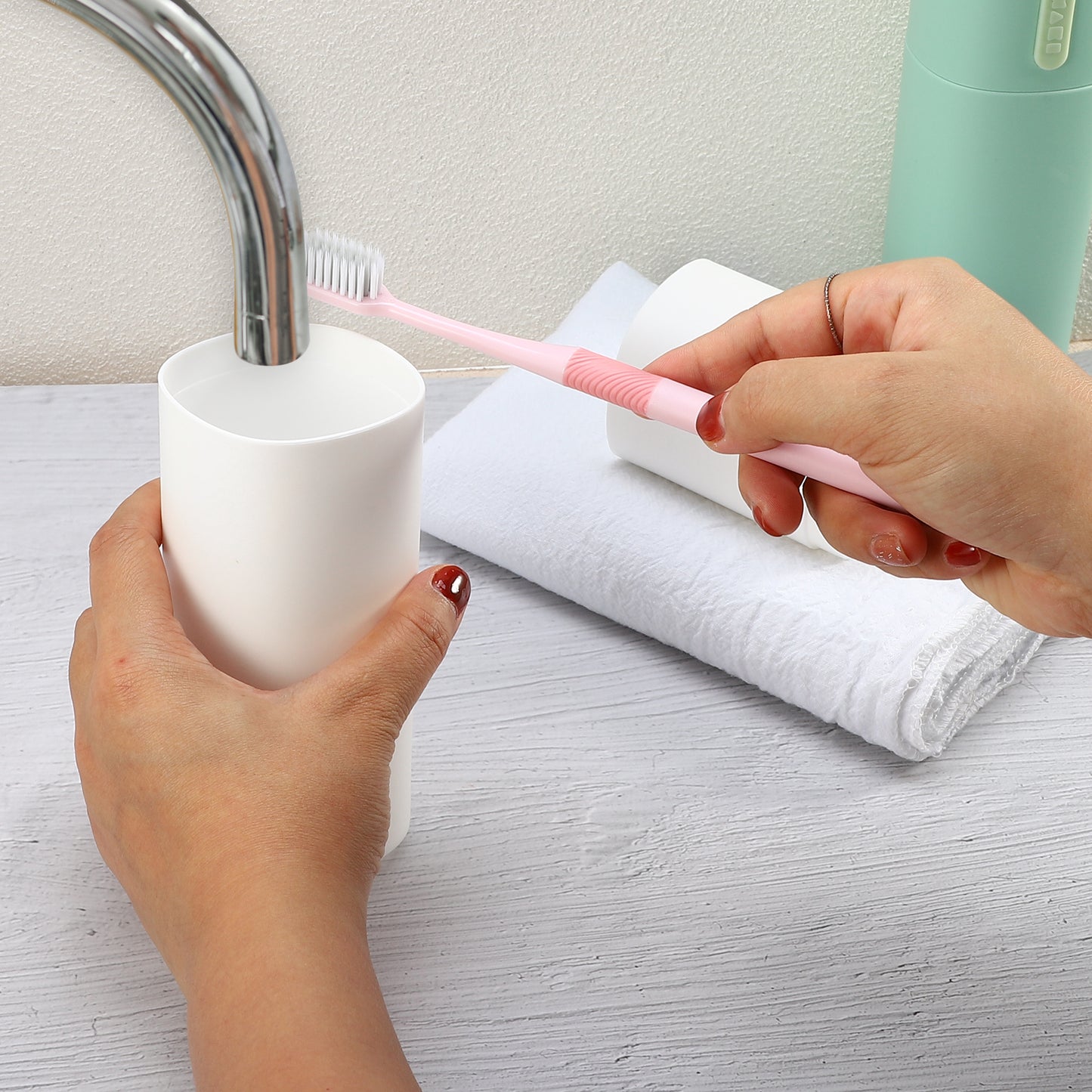 2 Pcs Lightweight Traveling Toothbrush Holders Case, 7.68"x2.36" White