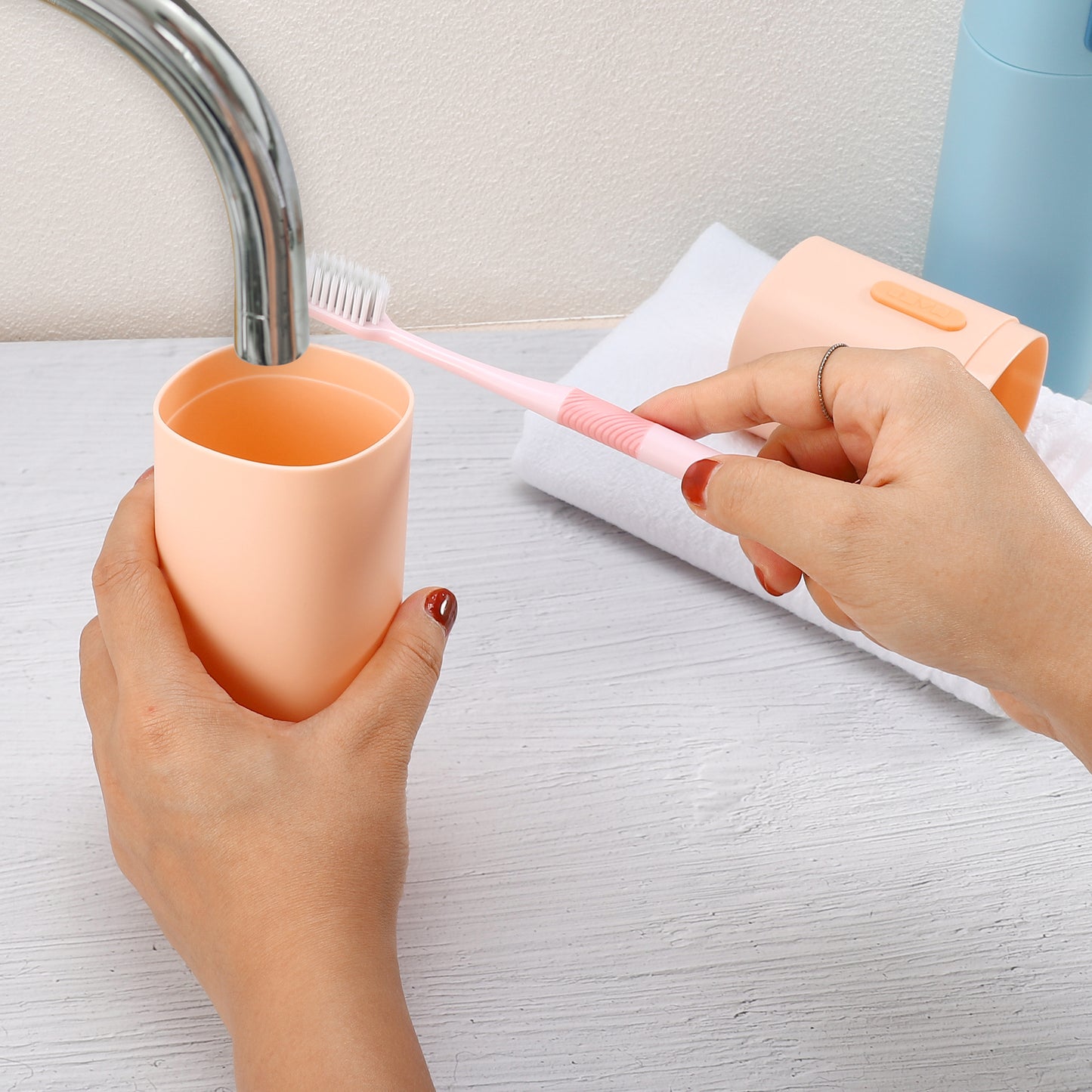 2 Pcs Lightweight Traveling Toothbrush Holders Case, 7.68"x2.36" Pink