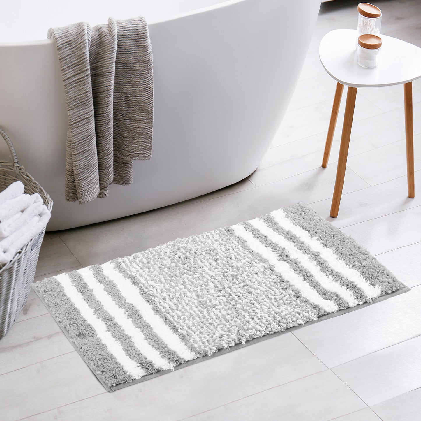 Bathroom Rug Mat, Extra Soft and Absorbent Microfiber Fluffy Striped Non Slip Bath Mats