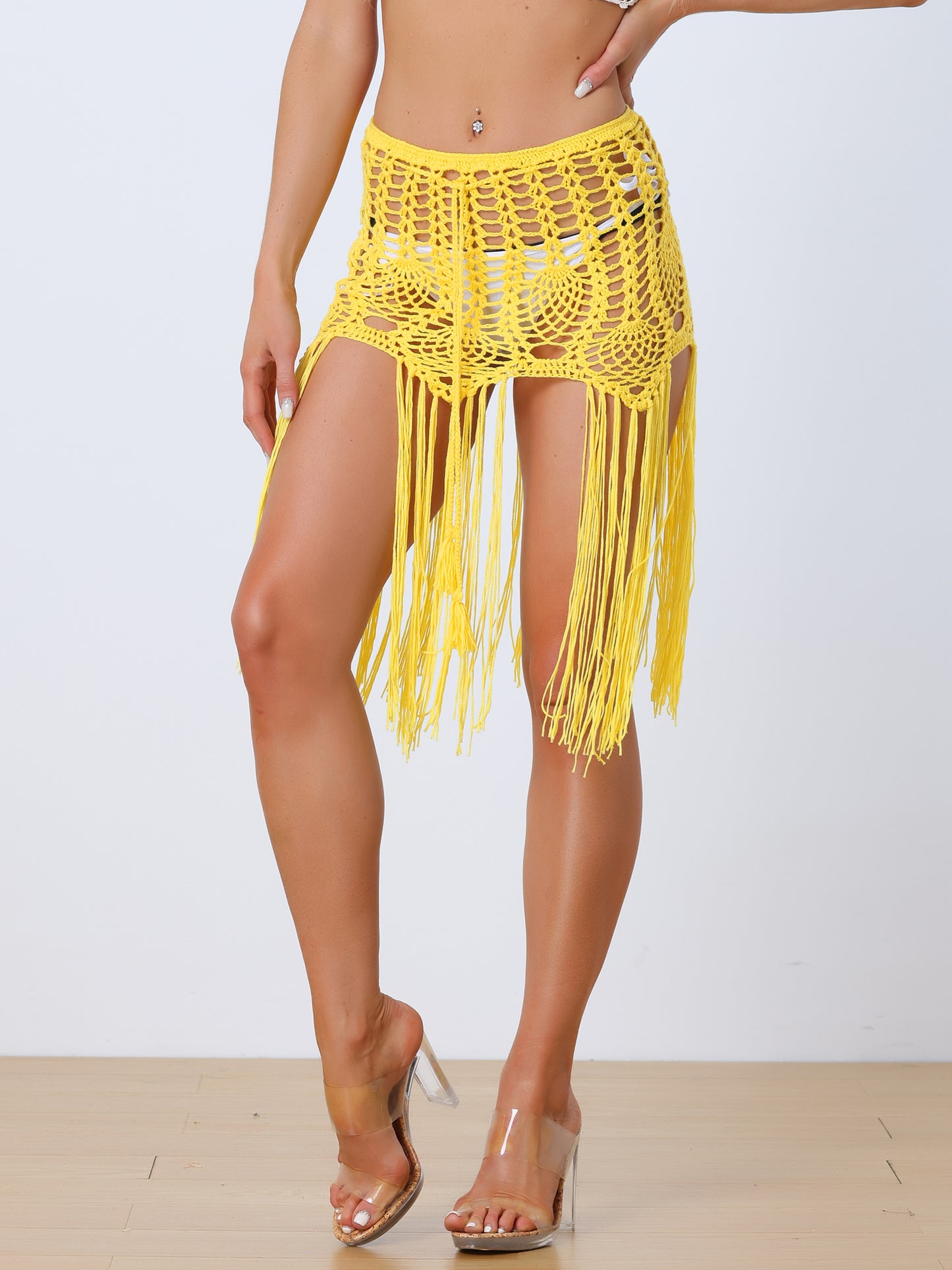 Traje de baño de playa sexy de crochet para mujer con borlas y falda de verano