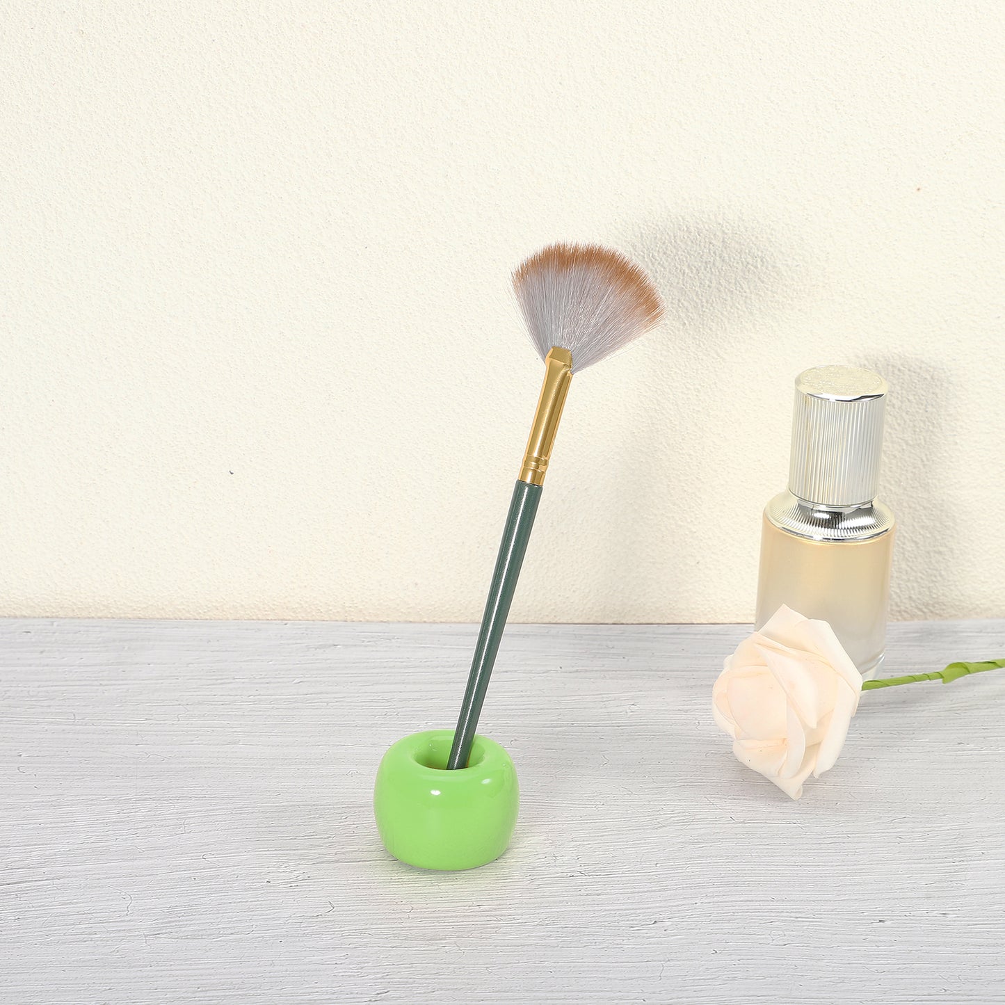 Mini portacepillos de cerámica redondo para baño, 4,25 x 3 cm, color verde claro