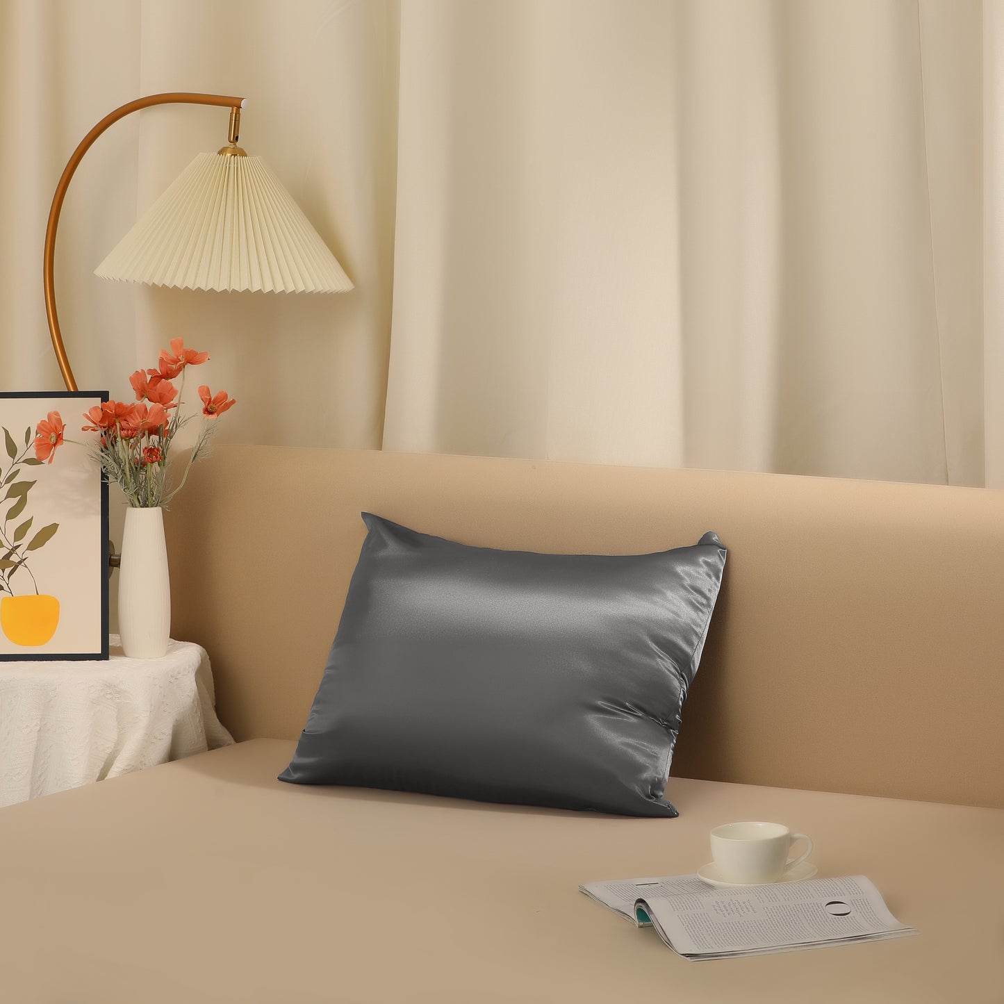 Satin Pillowcase with 1 Pcs for Hair and Skin with Hidden Zipper, Breathable Pillow Case Sleep Mask