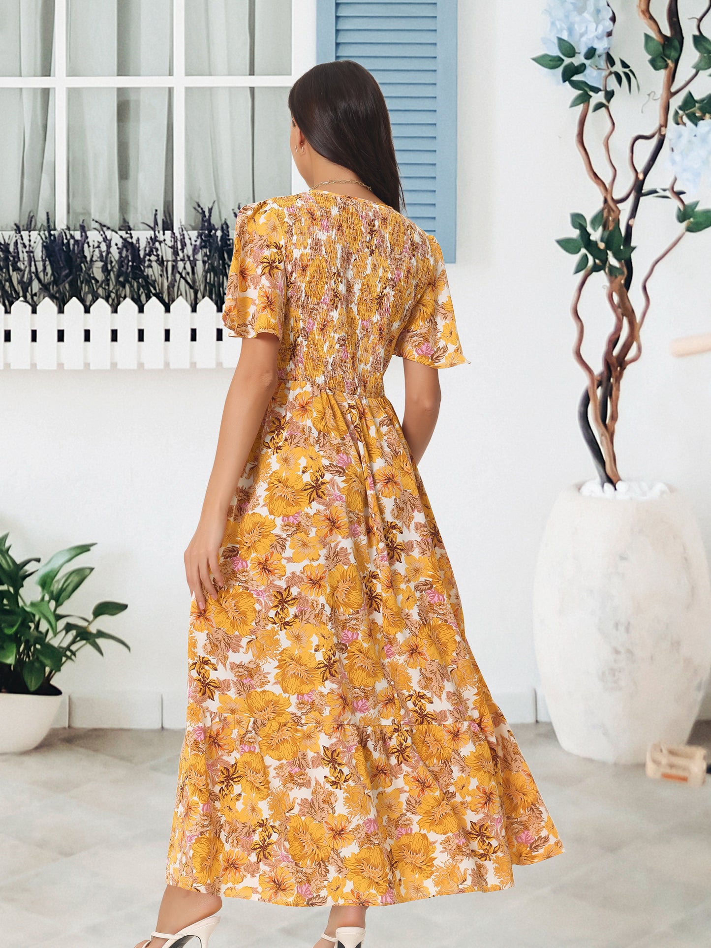 Women's Summer Dresses Casual Floral Short Sleeve V Neck Smocked Flowy Maxi Dress with Pockets