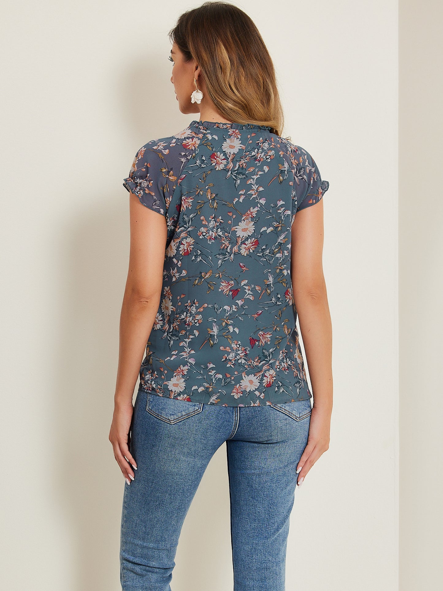 Blusa de gasa con volantes, mangas cortas y cuello en V con estampado floral de verano para mujer