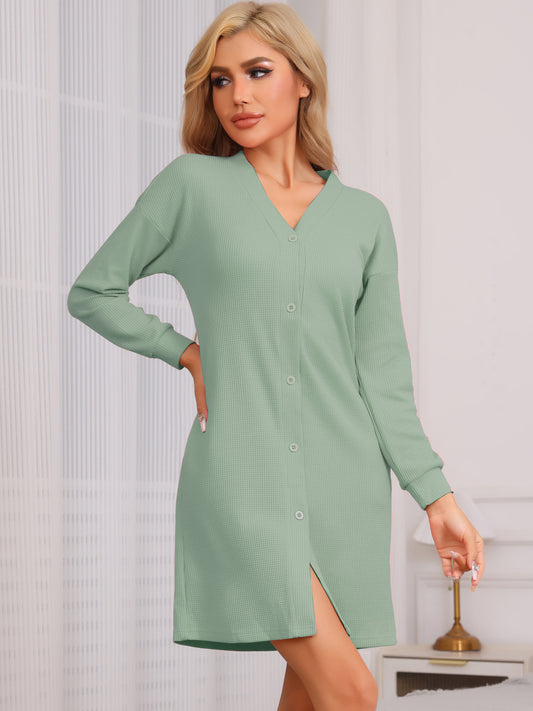 Chemise de nuit boutonnée à manches longues et poches pour femme en tricot gaufré